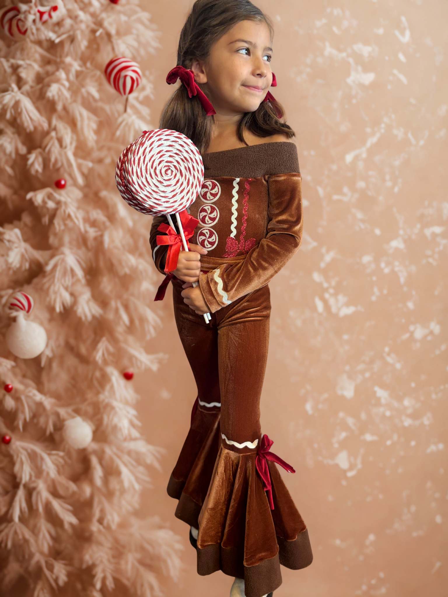 2025 Sweet Ginger Snap Santa Baby